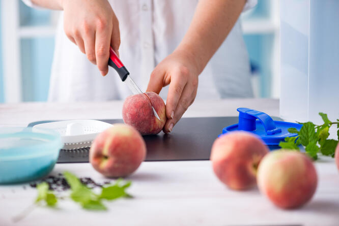 Tupperware Şeftalili Soğuk Çay 